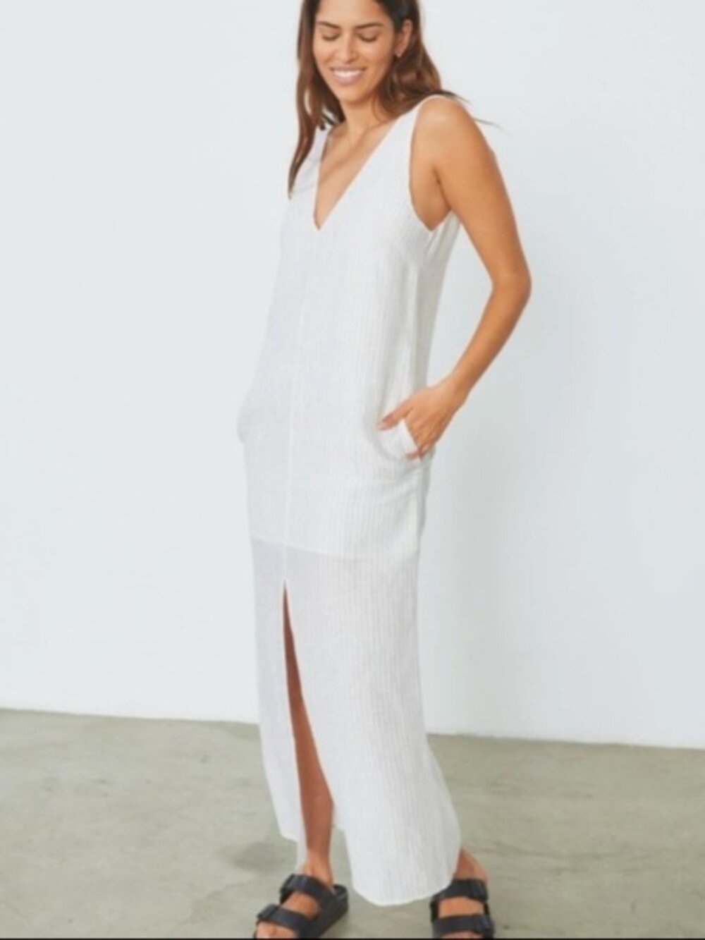 LUNYA Washable Silk Linen Double V Midi Dress